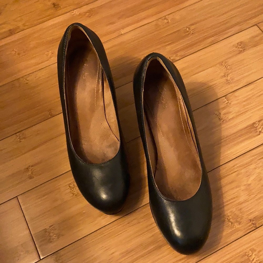 Clarks Pumps